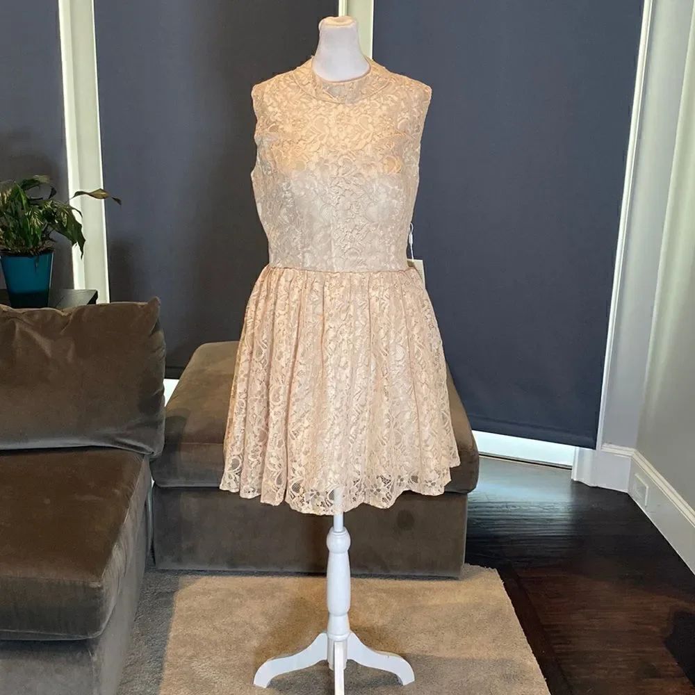 Women’s Short Halter Homecoming Party Dress Open Back Side Zip Size M NWT